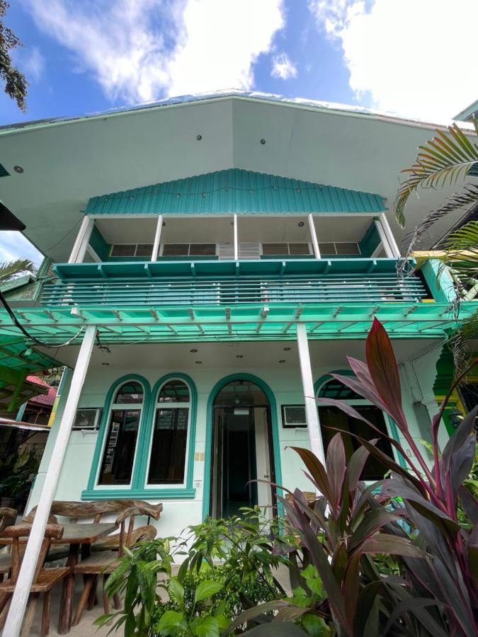 Austrias Guest House El Nido Exterior photo
